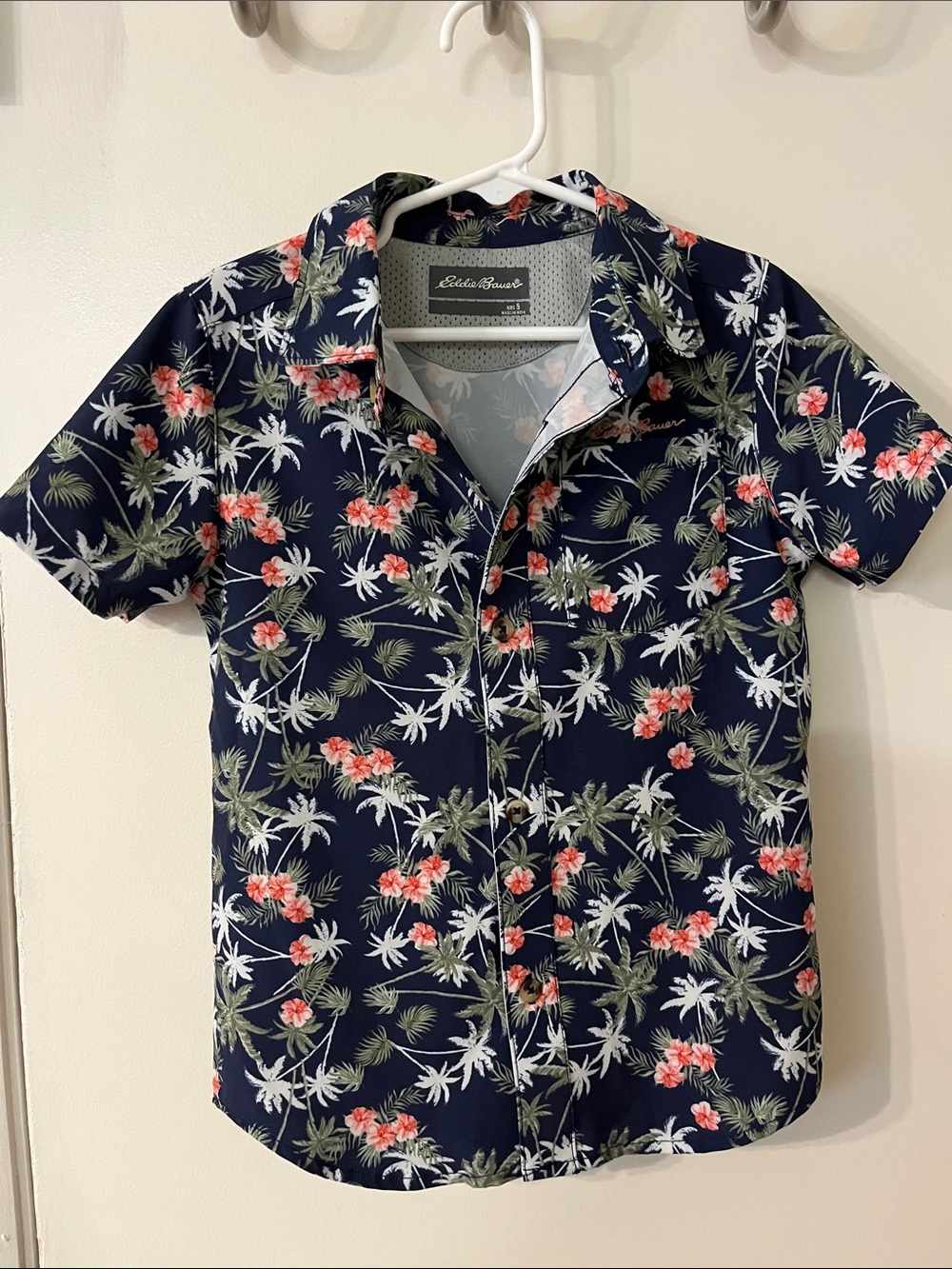 Eddie Bauer Navy Floral Short-Sleeve Button-Down Shirt with Coral Accents 5T